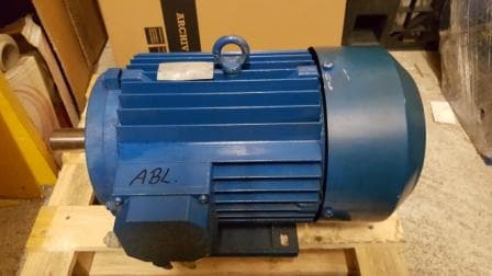 Drehstrommotor für Lüfterantrieb (2Drehzahlen)