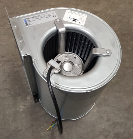 Radialventilator 230V 73Watt mit Flansch
