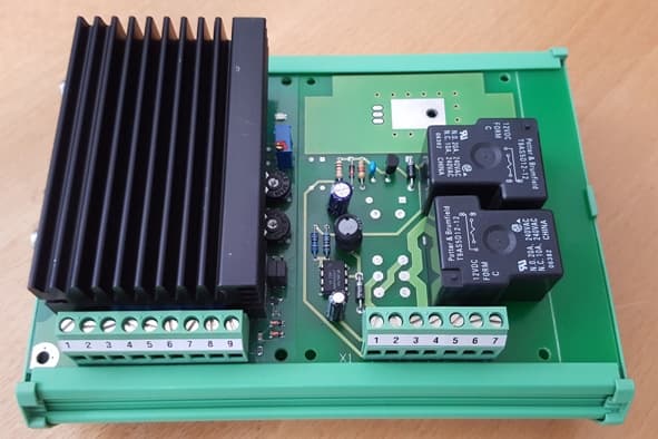 Drehzahlregler 10A mit Drehrichtungswechsel 12....36V DC